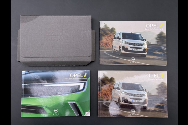 Opel Vivaro -e Zafira Life e Vivaro Combi Electric Zafira Electric L3 8-Personen L3 75 kWh Camera Apple Carplay Android Dual-ECC PDC-a+v Stoelv bordherkenning Cruise Control Led Keyless Priv.Glass Led Licht+Zichtpakket Spoorassist Dubbele Schuifdeur  Lengte 3 Grootste Accu-pakket 1.000kg Trekvermogen  € 67.000 nieuw !