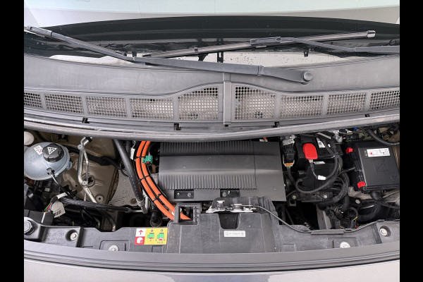 Opel Vivaro -e Zafira Life e Vivaro Combi Electric Zafira Electric L3 8-Personen L3 75 kWh Camera Apple Carplay Android Dual-ECC PDC-a+v Stoelv bordherkenning Cruise Control Led Keyless Priv.Glass Led Licht+Zichtpakket Spoorassist Dubbele Schuifdeur  Lengte 3 Grootste Accu-pakket 1.000kg Trekvermogen  € 67.000 nieuw !