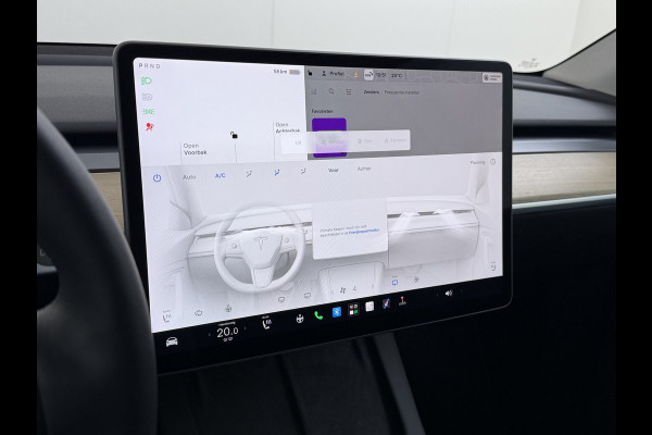 Tesla Model Y RWD 300PK LFP Accu Trekhaak Spoiler 20"lm Warmtepomp Leer PanoDak Navi Premium-Audio Ecc Adap.Cruise Camera's Traffic-Aware-Cruise+Sturen  AI FSD-3 Computer SOH 92% Stuur+Stoelverwarming Led Traffic-Aware Cruise Control Toybox Elek.Achterklep 1.600KG Trekgewicht 1e Eigenaar Origineel Nederlandse Auto