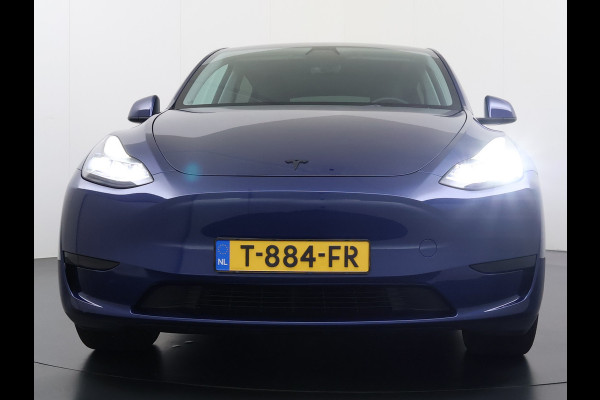 Tesla Model Y RWD 300PK LFP Accu Trekhaak Spoiler 20"lm Warmtepomp Leer PanoDak Navi Premium-Audio Ecc Adap.Cruise Camera's Traffic-Aware-Cruise+Sturen  AI FSD-3 Computer SOH 92% Stuur+Stoelverwarming Led Traffic-Aware Cruise Control Toybox Elek.Achterklep 1.600KG Trekgewicht 1e Eigenaar Origineel Nederlandse Auto