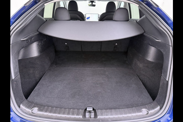 Tesla Model Y RWD 300PK LFP Accu Trekhaak Spoiler 20"lm Warmtepomp Leer PanoDak Navi Premium-Audio Ecc Adap.Cruise Camera's Traffic-Aware-Cruise+Sturen  AI FSD-3 Computer SOH 92% Stuur+Stoelverwarming Led Traffic-Aware Cruise Control Toybox Elek.Achterklep 1.600KG Trekgewicht 1e Eigenaar Origineel Nederlandse Auto