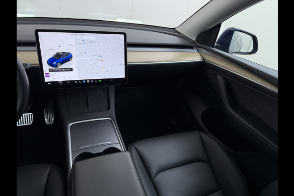 Tesla Model Y RWD 300PK LFP Accu Trekhaak Spoiler 20"lm Warmtepomp Leer PanoDak Navi Premium-Audio Ecc Adap.Cruise Camera's Traffic-Aware-Cruise+Sturen  AI FSD-3 Computer SOH 92% Stuur+Stoelverwarming Led Traffic-Aware Cruise Control Toybox Elek.Achterklep 1.600KG Trekgewicht 1e Eigenaar Origineel Nederlandse Auto
