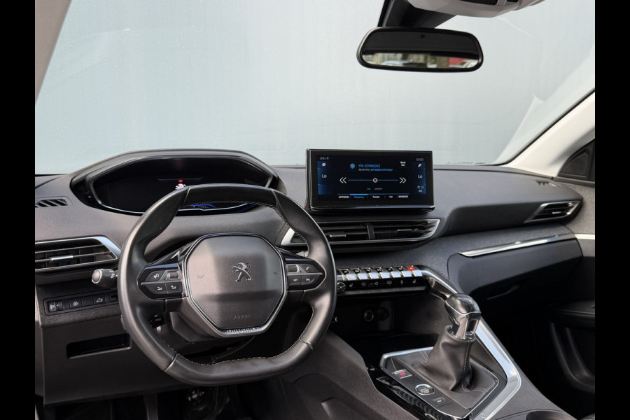 Peugeot 3008 BWJ 2021 | 1.2T 131PK Allure | CLIMA | NAVI | CARPLAY | CAMERA A | 18'' LMV | PRIVACY GLASS |