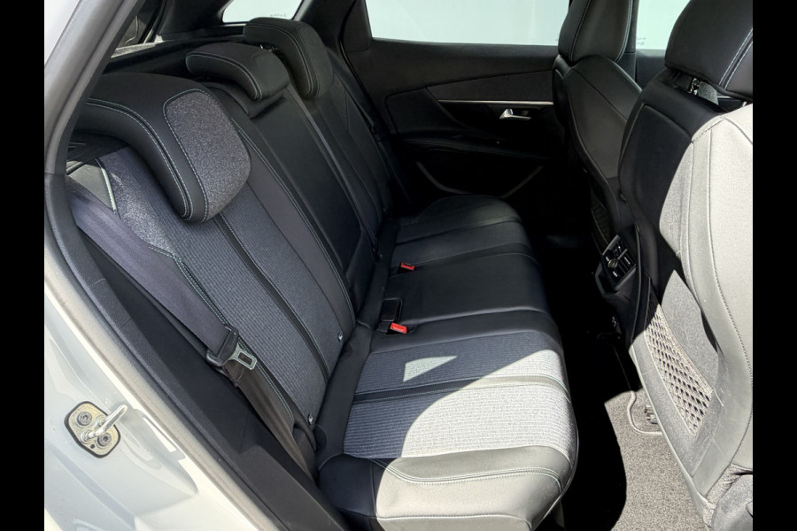 Peugeot 3008 BWJ 2021 | 1.2T 131PK Allure | CLIMA | NAVI | CARPLAY | CAMERA A | 18'' LMV | PRIVACY GLASS |