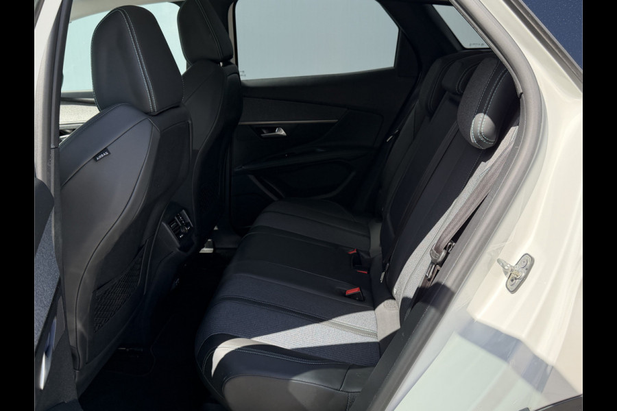 Peugeot 3008 BWJ 2021 | 1.2T 131PK Allure | CLIMA | NAVI | CARPLAY | CAMERA A | 18'' LMV | PRIVACY GLASS |