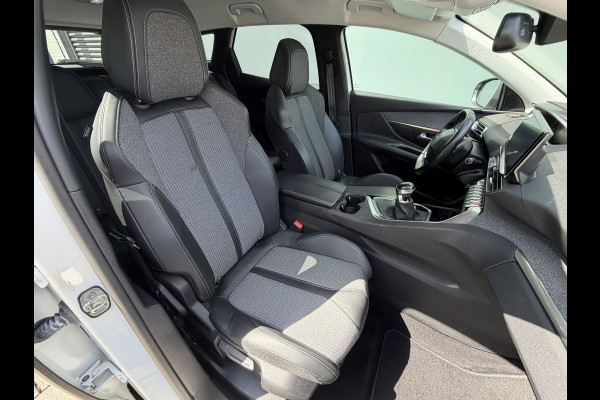 Peugeot 3008 BWJ 2021 | 1.2T 131PK Allure | CLIMA | NAVI | CARPLAY | CAMERA A | 18'' LMV | PRIVACY GLASS |