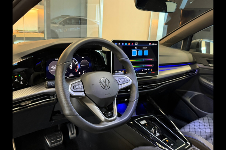 Volkswagen Golf 8.5 1.5 eTSI R-Line Facelift Panorama Achteruitrijcamera