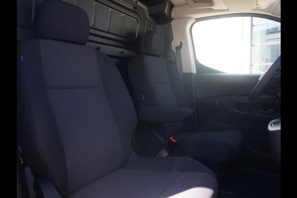 Peugeot e-Partner L1 50 kWh | camera | Apple Carplay/Android Auto  | laadruimtebetimmering | Comfort stoelen | rijklaarprijs