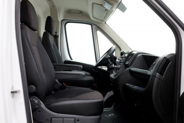 Peugeot Boxer 335 2.2 BlueHDi 140pk L2H1 Premium Airco/Navi/2x Schuifdeur 04-2021