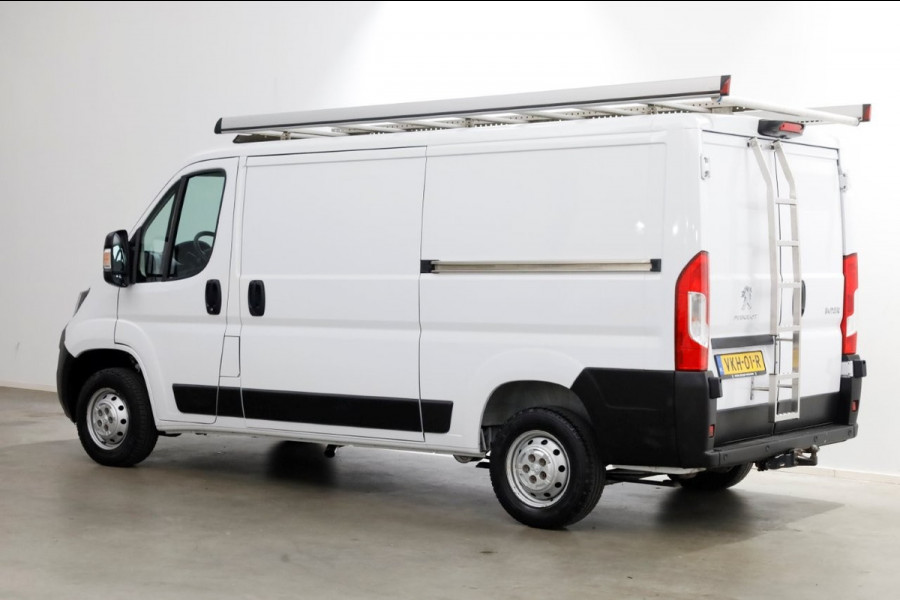 Peugeot Boxer 335 2.2 BlueHDi 140pk L2H1 Premium Airco/Navi/2x Schuifdeur 04-2021