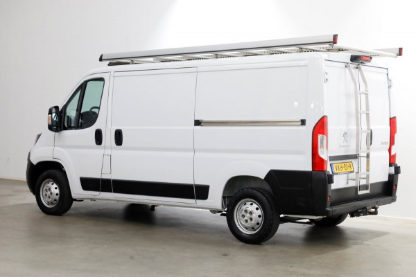 Peugeot Boxer 335 2.2 BlueHDi 140pk L2H1 Premium Airco/Navi/2x Schuifdeur 04-2021