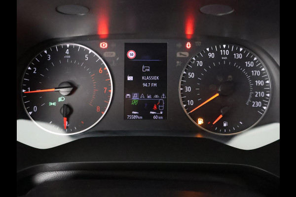 Renault Captur 1.0 TCe 100 Intens . GARANTIE TOT 02-2030* . NAVIGATIE . PARKEERSENSOREN ACHTER . CRUISE CONTROL .