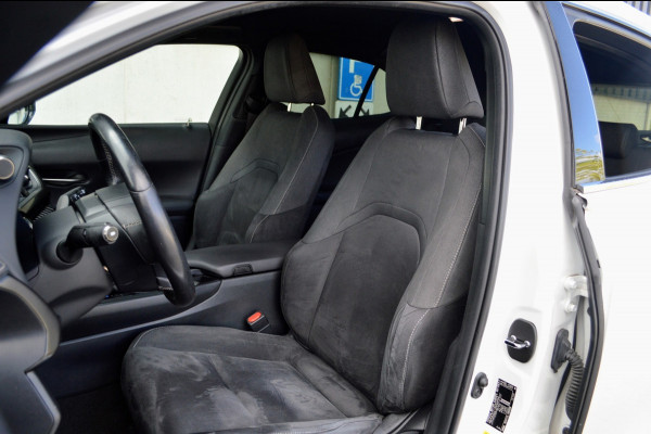 Lexus UX 250h
