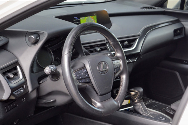 Lexus UX 250h