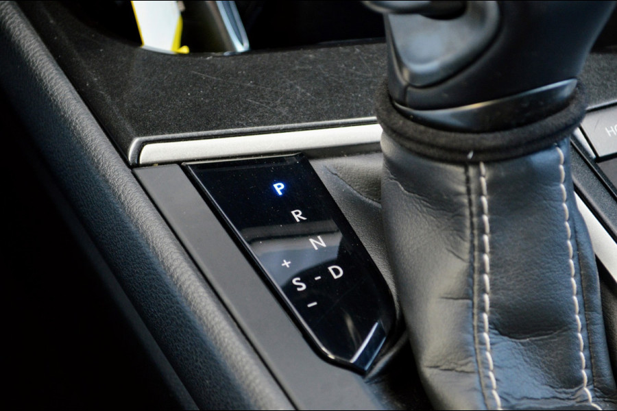 Lexus UX 250h