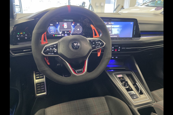 Volkswagen Golf 2.0 TSI GTI – 245 PK – Automaat – Pano – Camera – CarPlay
