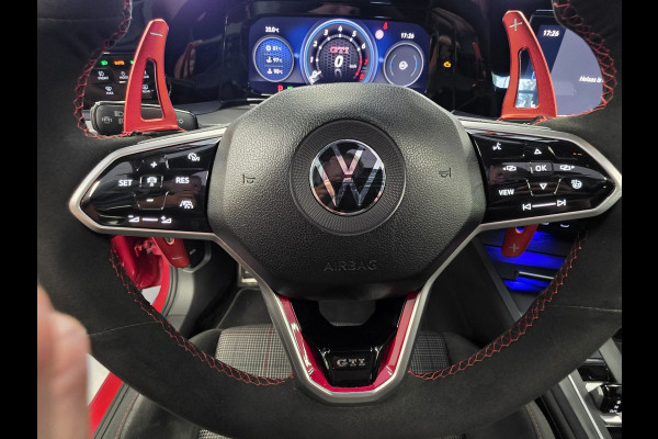Volkswagen Golf 2.0 TSI GTI – 245 PK – Automaat – Pano – Camera – CarPlay