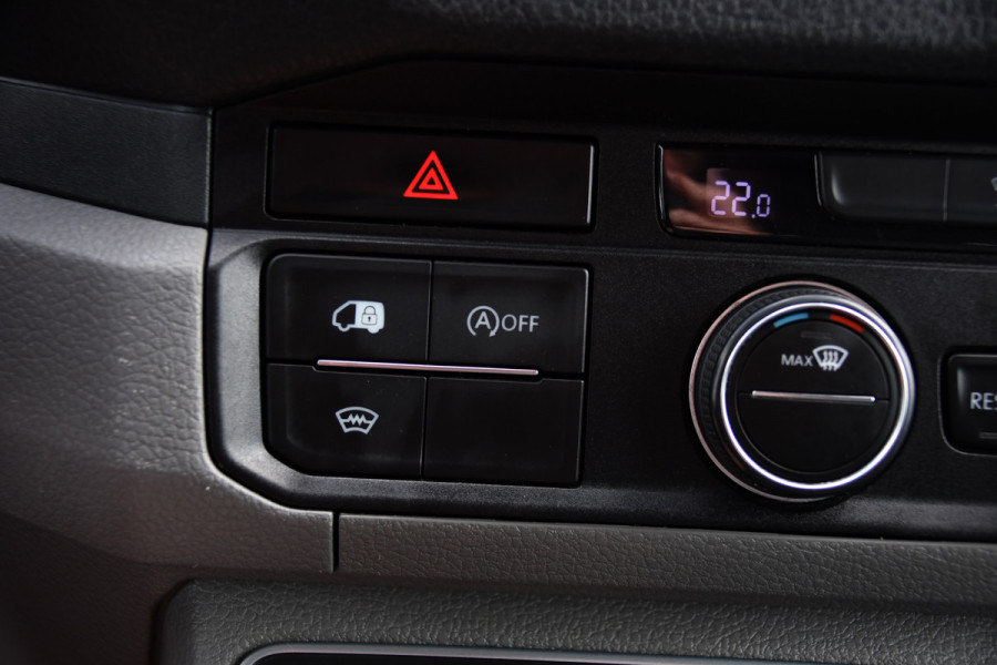 Volkswagen Crafter 35 2.0 TDI L3H3 PB Edition Camera, Adaptieve Cruise, Carplay, LED, Clima, 177pk, Automaat, Voorruit verwarming, Massage stoel, Uniek!