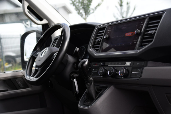 Volkswagen Crafter 35 2.0 TDI L3H3 PB Edition Camera, Adaptieve Cruise, Carplay, LED, Clima, 177pk, Automaat, Voorruit verwarming, Massage stoel, Uniek!