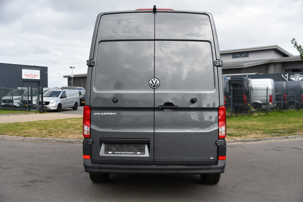Volkswagen Crafter 35 2.0 TDI L3H3 PB Edition Camera, Adaptieve Cruise, Carplay, LED, Clima, 177pk, Automaat, Voorruit verwarming, Massage stoel, Uniek!