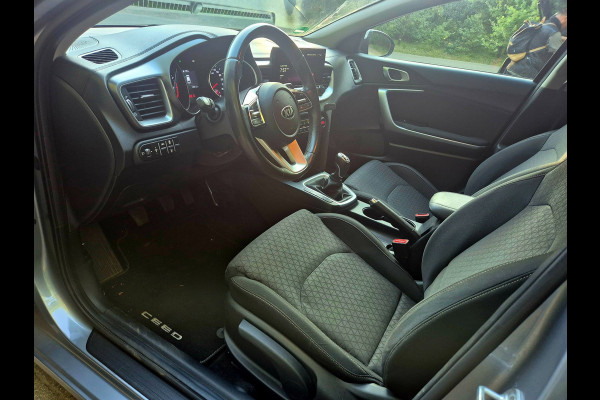 Kia Ceed Sportswagon 1.0 T-GDi DynamicLine . Camera