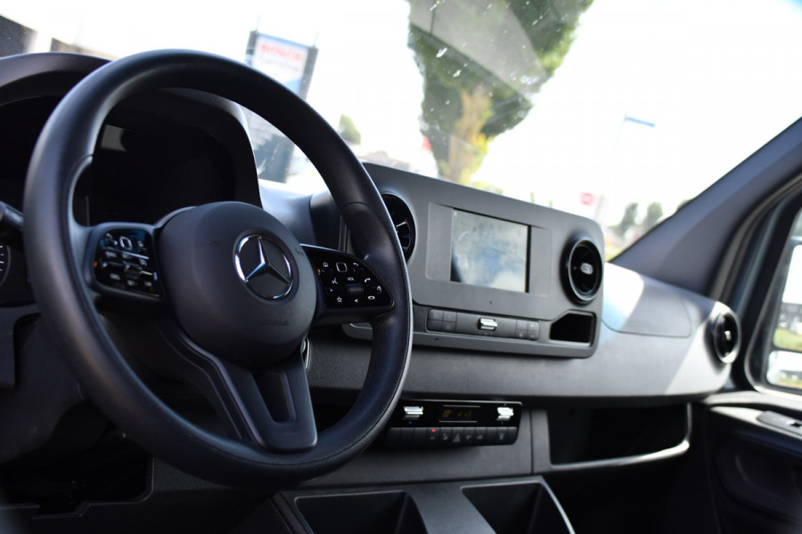Mercedes-Benz Sprinter 317 1.9 CDI L2H2 RWD PB Edition Camera, Cruise, Carplay, 170pk, Standkachel, Stoelverwarming, Geveerde stoel, Sensoren, Uniek!