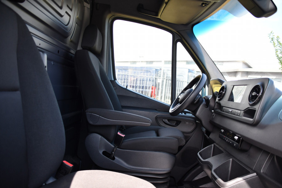 Mercedes-Benz Sprinter 317 1.9 CDI L2H2 RWD PB Edition Camera, Cruise, Carplay, 170pk, Standkachel, Stoelverwarming, Geveerde stoel, Sensoren, Uniek!