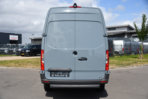 Mercedes-Benz Sprinter 317 1.9 CDI L2H2 RWD PB Edition Camera, Cruise, Carplay, 170pk, Standkachel, Stoelverwarming, Geveerde stoel, Sensoren, Uniek!