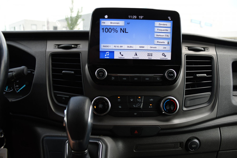 Ford Transit Custom 300 2.0 TDCI L2H1 Black Edition MARGE, Cruise, Carplay, LED, Sensoren, 130pk, Automaat, Multimedia, Sensoren, Uniek!