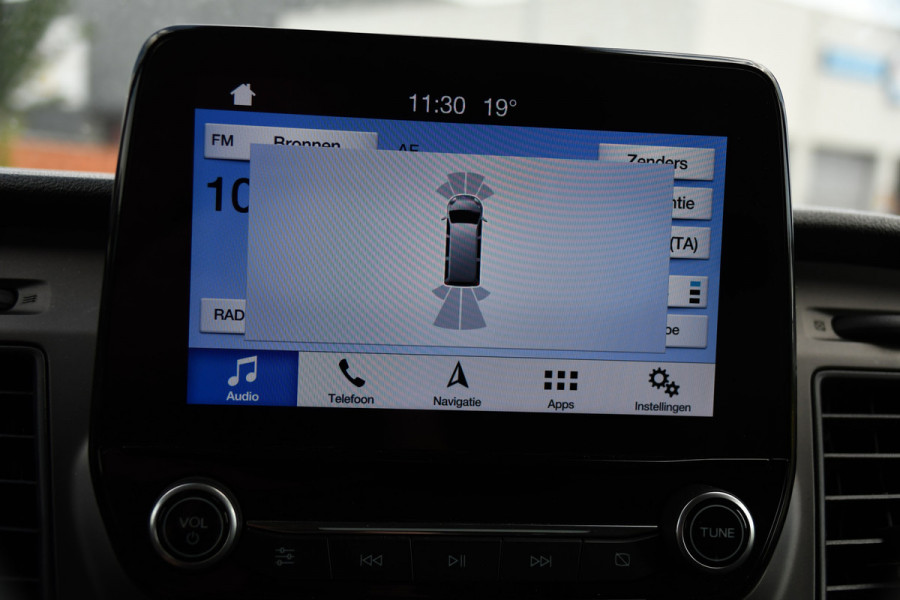 Ford Transit Custom 300 2.0 TDCI L2H1 Black Edition MARGE, Cruise, Carplay, LED, Sensoren, 130pk, Automaat, Multimedia, Sensoren, Uniek!