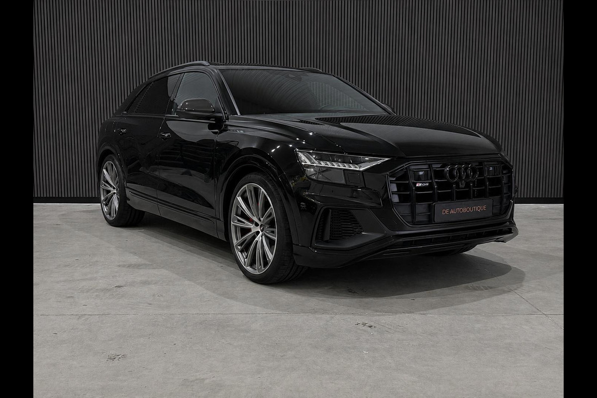 Audi Q8 4.0 TFSI SQ8 Quattro / Carbon Int&Ext / Pano / 4WD Besturing