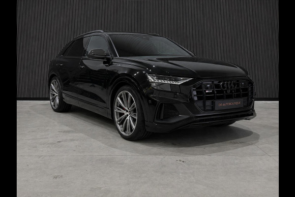 Audi Q8 4.0 TFSI SQ8 Quattro / Carbon Int&Ext / Pano / 4WD Besturing