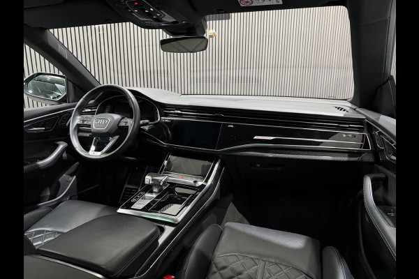 Audi Q8 4.0 TFSI SQ8 Quattro / Carbon Int&Ext / Pano / 4WD Besturing
