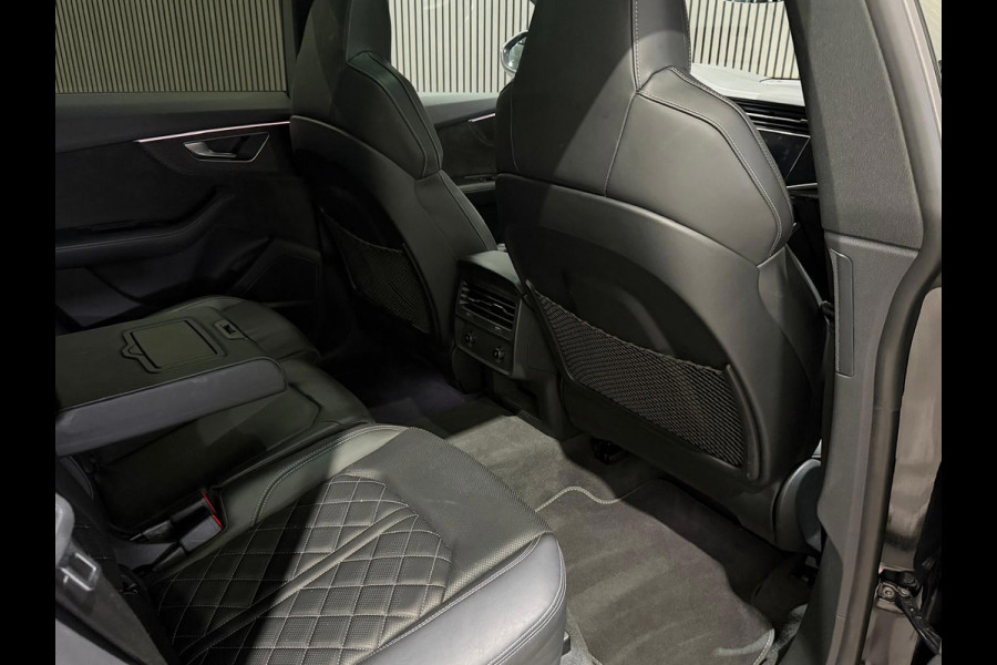 Audi Q8 4.0 TFSI SQ8 Quattro / Carbon Int&Ext / Pano / 4WD Besturing