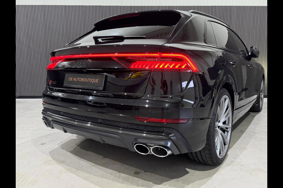 Audi Q8 4.0 TFSI SQ8 Quattro / Carbon Int&Ext / Pano / 4WD Besturing