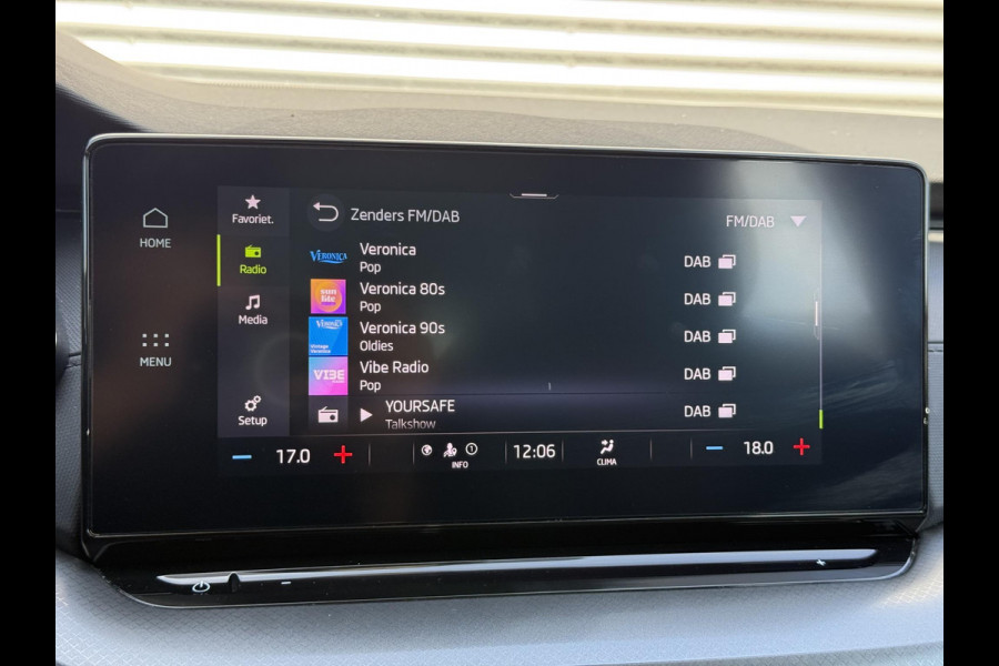 Škoda Octavia Combi 1.0 TSI Business Edition 2e Eigenaar|Clima|Cruise|Carplay|Elek achterklep|PDC V+A|N.A.P|APK tot 12-2026