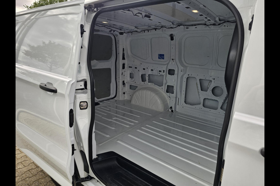 Ford Transit Custom 320 2.0 TDCI L1H1 Trend 136pk | AWD | 4x4 | Adaptieve cruise control | Achteruitrijcamera | Navigatiesysteem |