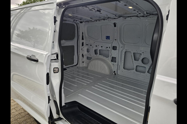 Ford Transit Custom 320 2.0 TDCI L1H1 Trend 136pk | AWD | 4x4 | Adaptieve cruise control | Achteruitrijcamera | Navigatiesysteem |