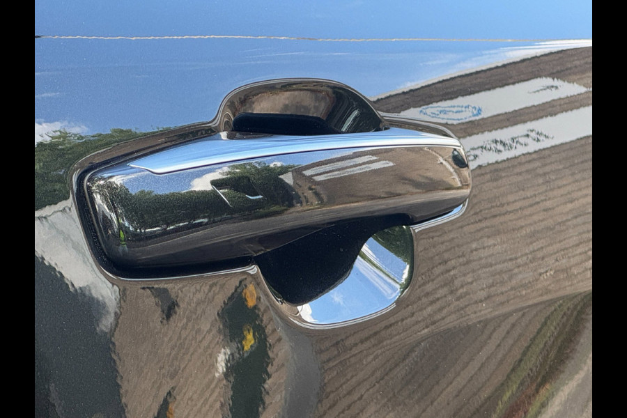 Lynk & Co 01 1.5 Pano 360Cam Infinity Zwarte hemel Lage KMS
