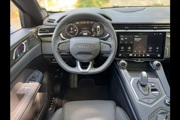 Lynk & Co 01 1.5 Pano 360Cam Infinity Zwarte hemel Lage KMS