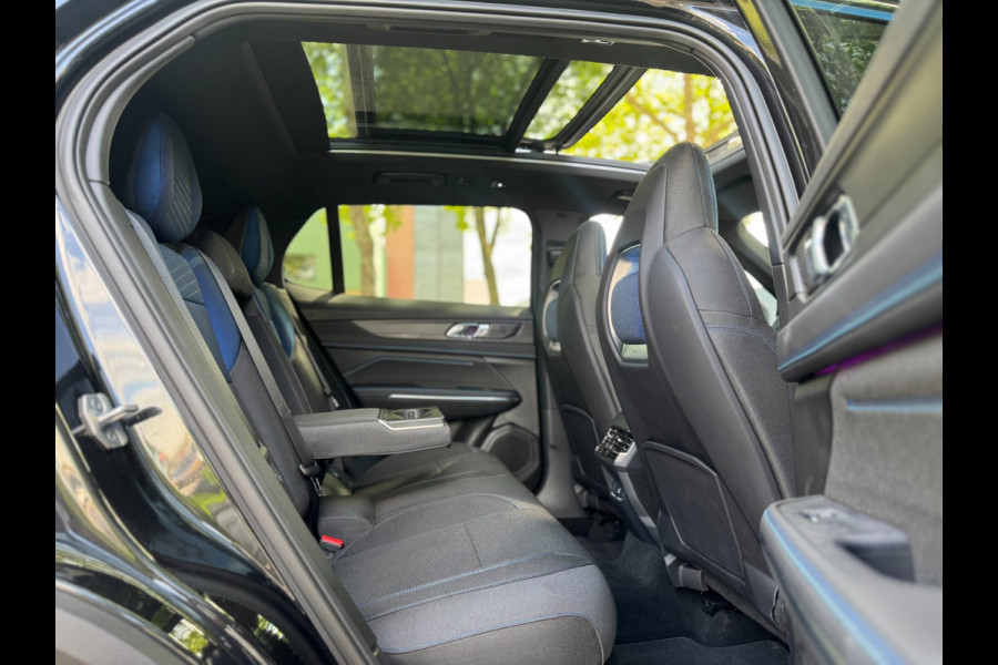 Lynk & Co 01 1.5 Pano 360Cam Infinity Zwarte hemel Lage KMS