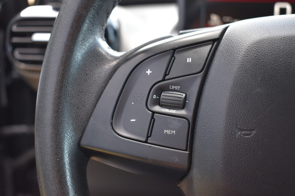 Citroën C4 Cactus 1.2 PureTech Feel Trekhaak Navi Stoelverwarming