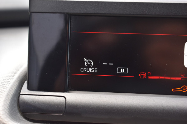 Citroën C4 Cactus 1.2 PureTech Feel Trekhaak Navi Stoelverwarming