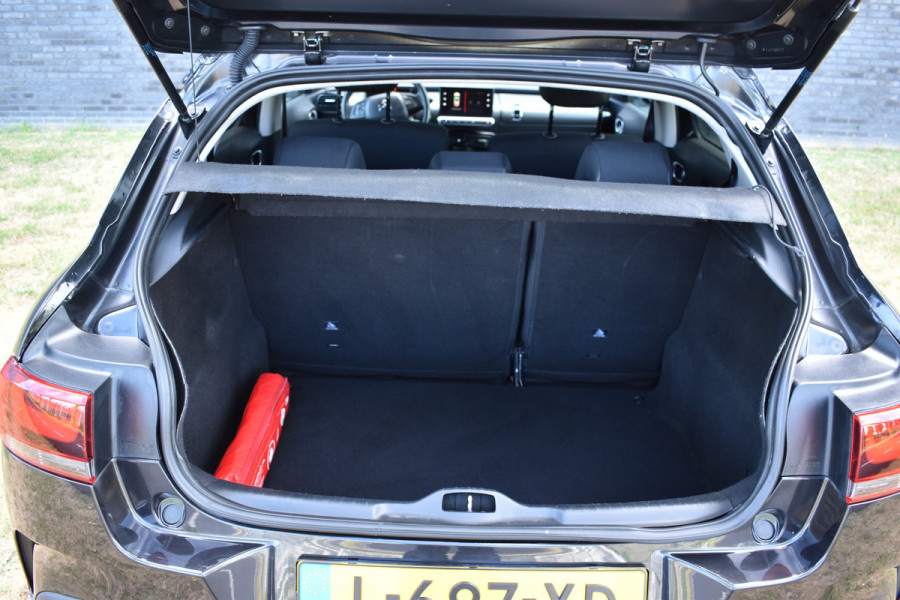 Citroën C4 Cactus 1.2 PureTech Feel Trekhaak Navi Stoelverwarming