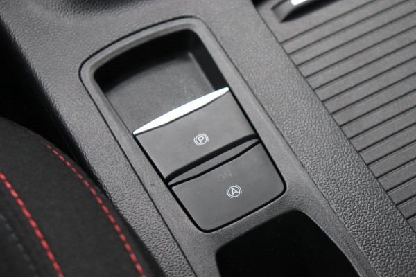 Ford Focus 1.0 EcoBoost Hybrid ST Line org.NL LED Carplay