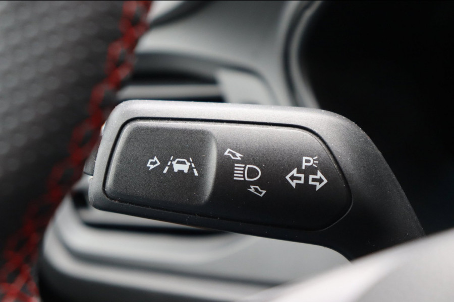 Ford Focus 1.0 EcoBoost Hybrid ST Line org.NL LED Carplay