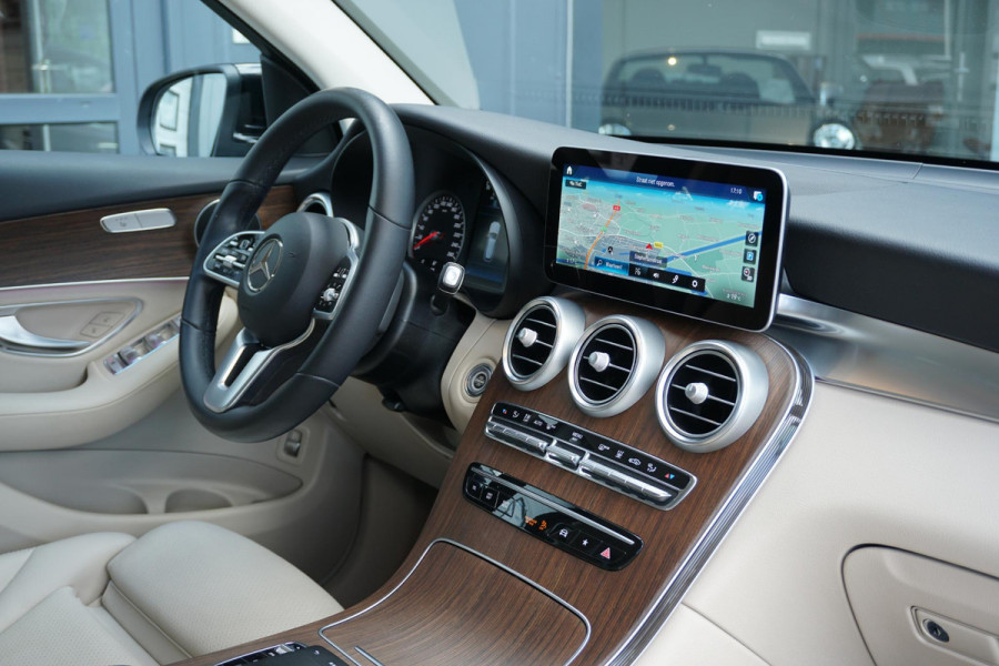Mercedes-Benz GLC 300e 4MATIC Business Solution Luxury + 360 CAMERA / LEDER