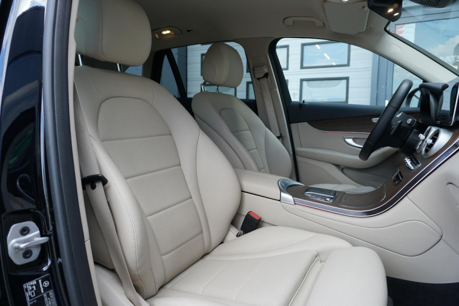 Mercedes-Benz GLC 300e 4MATIC Business Solution Luxury + 360 CAMERA / LEDER