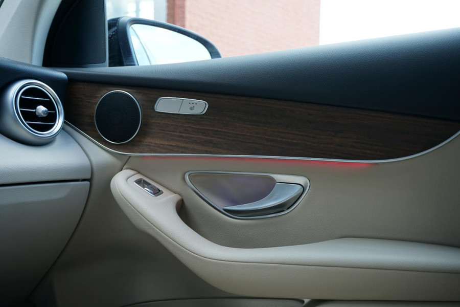 Mercedes-Benz GLC 300e 4MATIC Business Solution Luxury + 360 CAMERA / LEDER