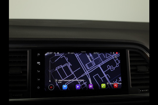 Seat Ateca 1.0 TSI Style Business Intense 81kw / 110pk | Navigatiesysteem 23.4 cm | Achteruitrijcamera | Climat control | Virtual cockpit | Park assist